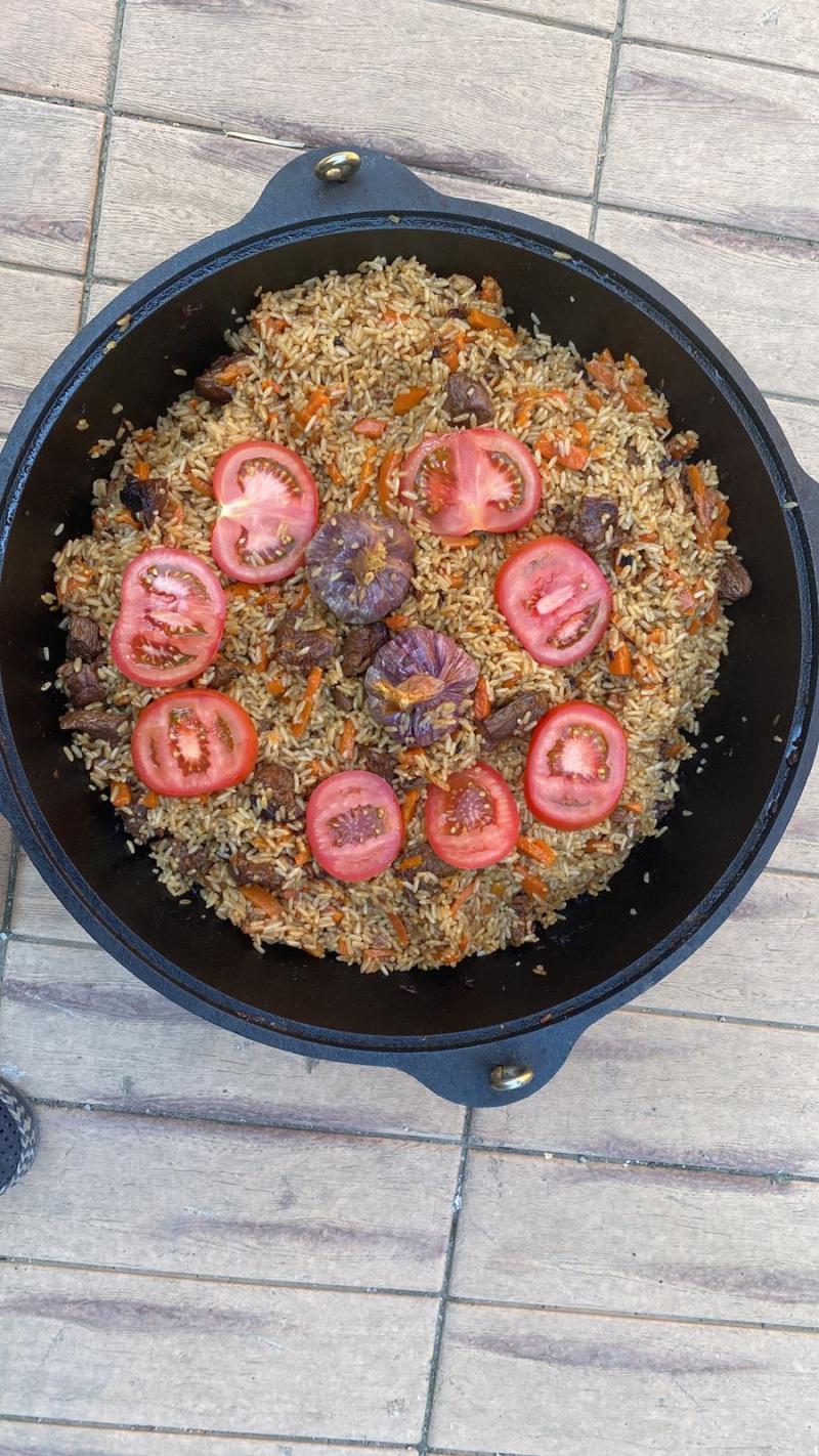 Целый казан плова