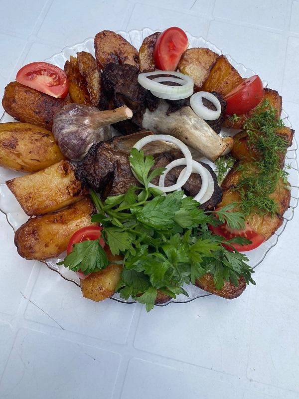 Новинка- говядина с картошкой в казане.